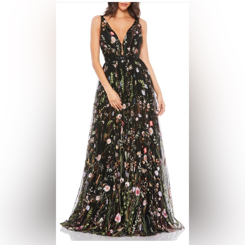 Mac Duggal Floral Embroidered Grown - Picture 3 of 10
